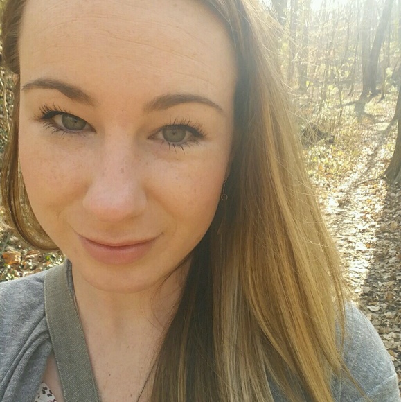 Meet your Posher, Sarah - Picture 1 of 1